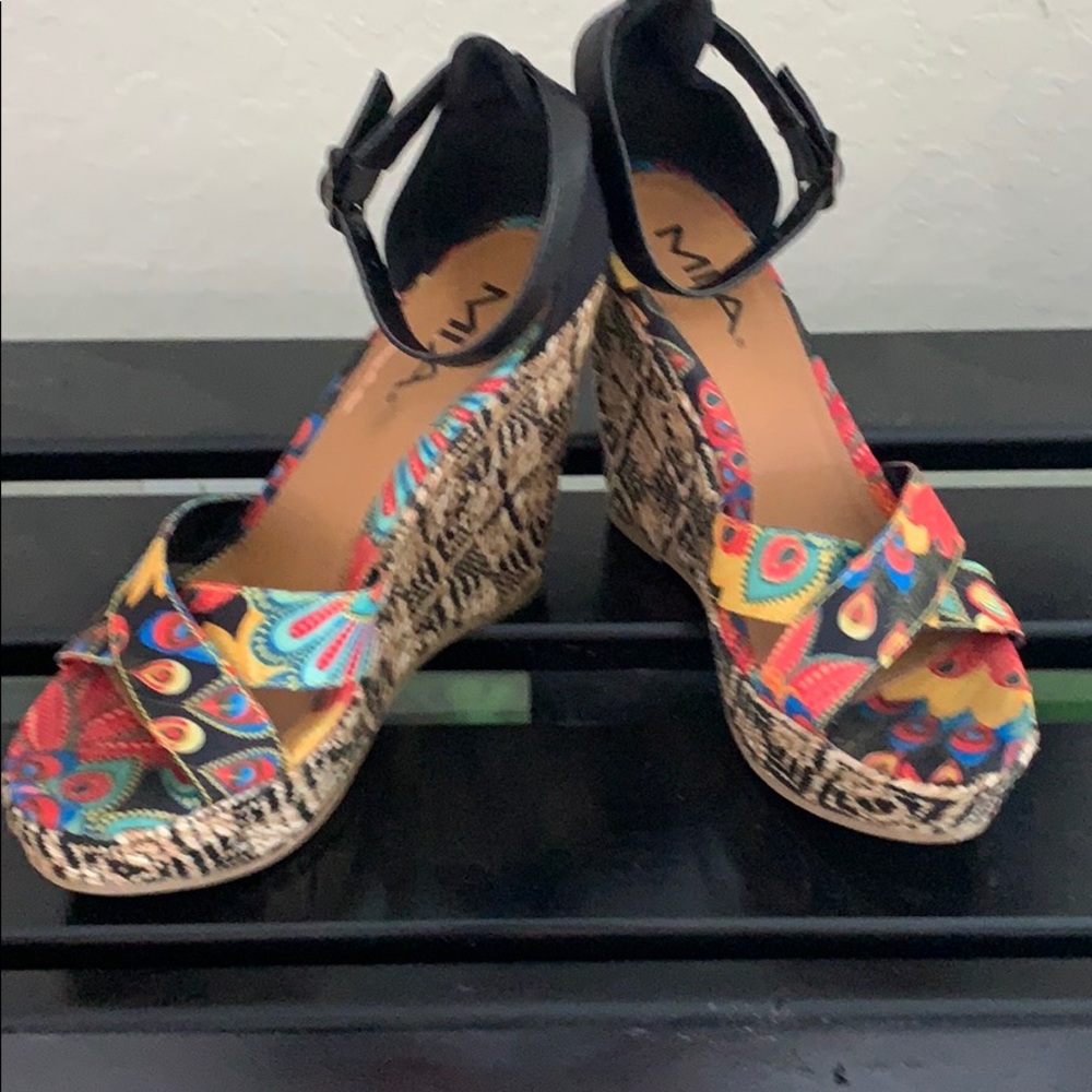 MIA Wedge sandal
